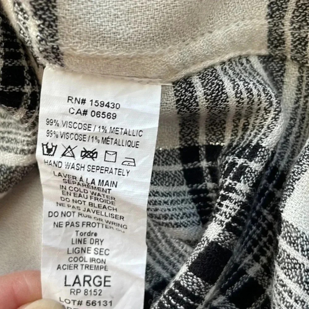 Elan-Brie black and white plaid top with fringed hemline size Large NEW - Picture 8 of 9